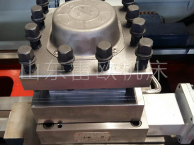 數(shù)控車(chē)床 電動(dòng)刀架四工位可選配 線(xiàn)軌數(shù)控尾座 數(shù)控立式車(chē)床